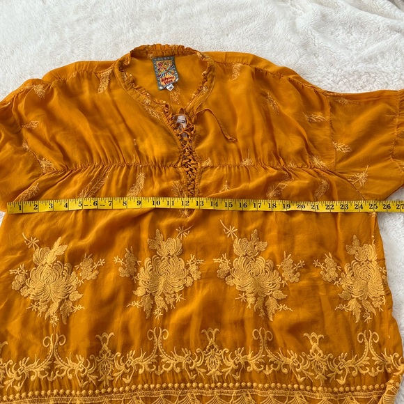 NWT Johnny Was Lara Georgette Feather Embroidered Mustard Yellow Scalloped Hem - Picture 7 of 9